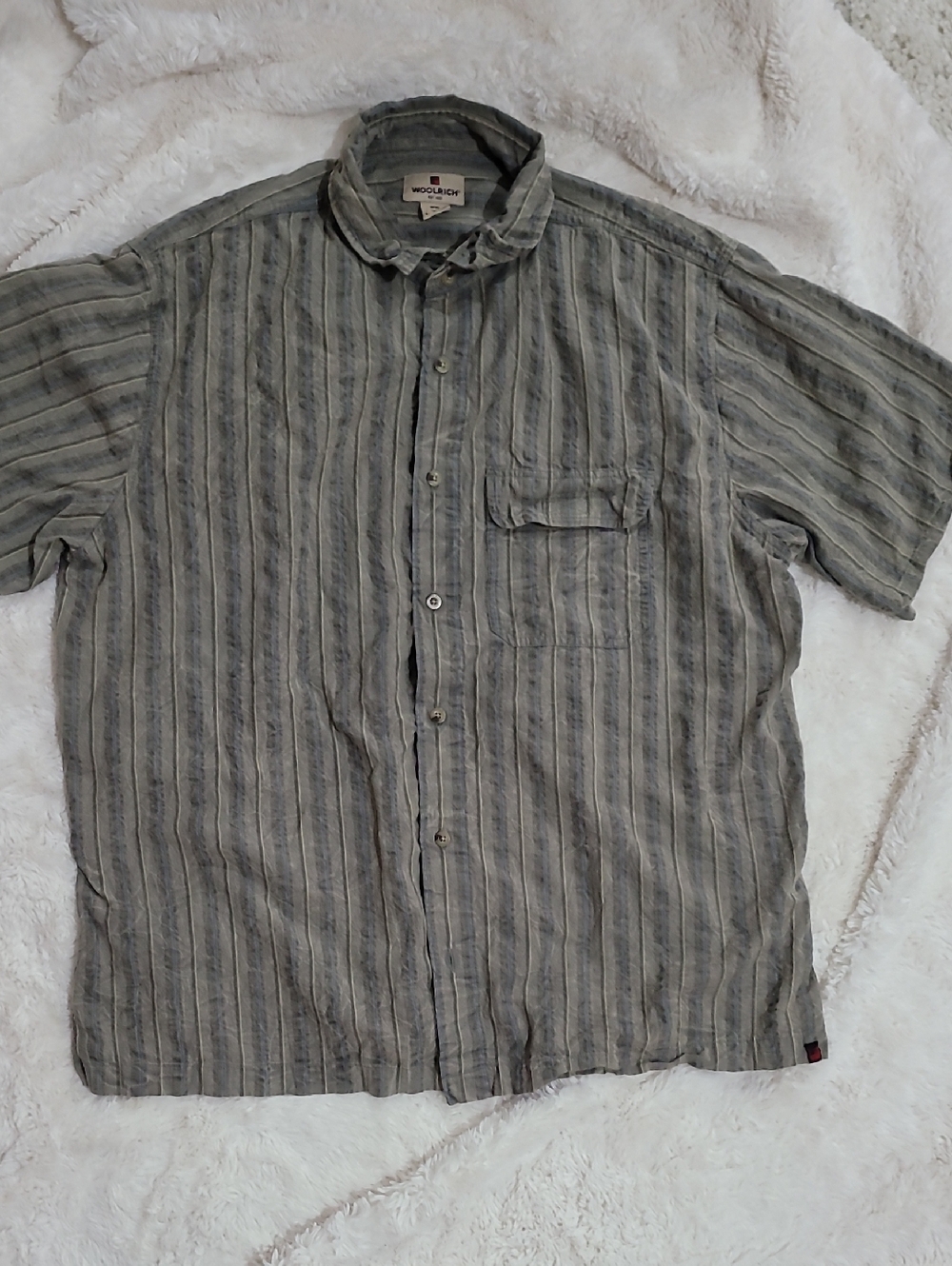 Woolrich Men's Short-Sleeve Vertical Stripe Button-Up Shirt - Gray